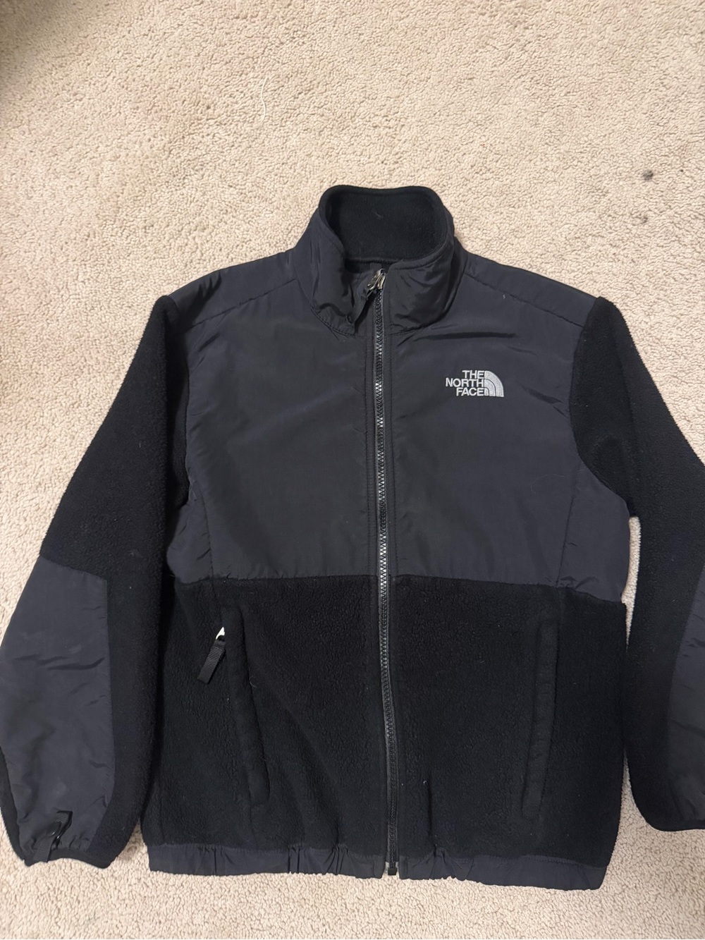 The North Face Boy’s medium Black Full-Zip Fleece Jacket